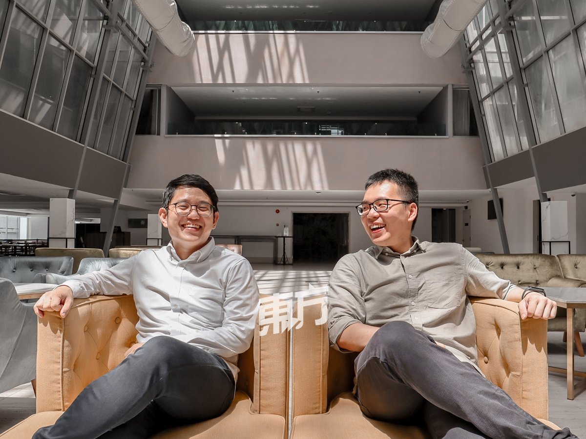 刘用辉（左）和刘纪涌是中学同学，当初相中本地中租市场需求而一起合作建立共享公寓。去年更因为疫情与酒店业者合作，推出长租酒店房服务。