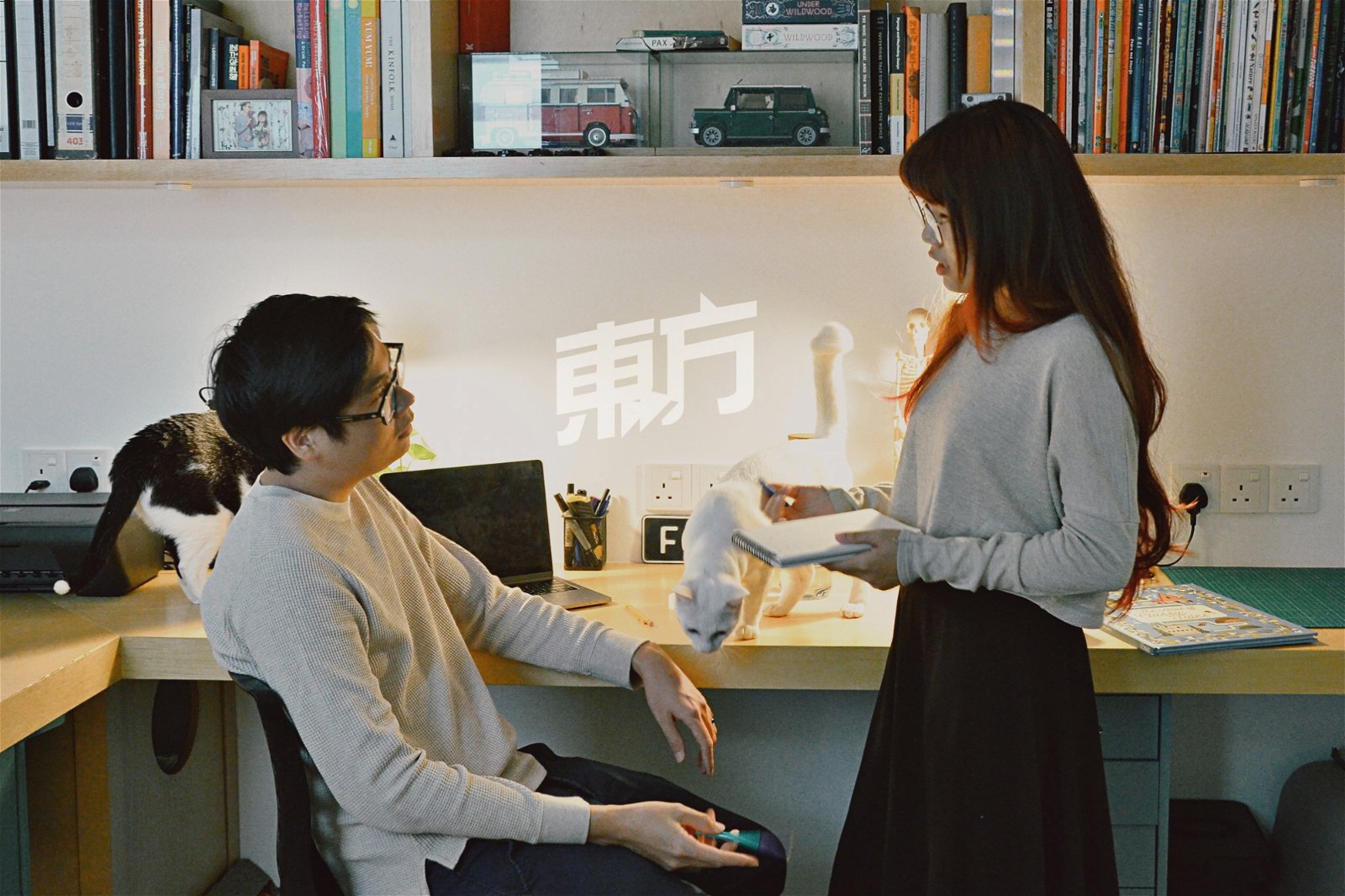 王琳慧和郭谨心共同经营设计工作室“For Real Studio”。