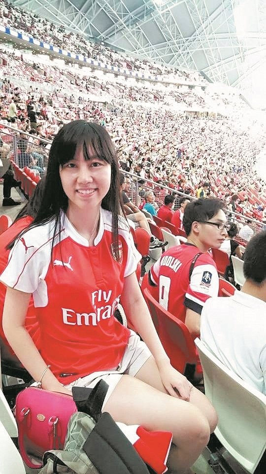 身为阿申纳球迷的蔡沁慧，知道阿申纳会在新加坡进行巡回赛，即刻吵著老公到新加坡观看阿申纳比赛。