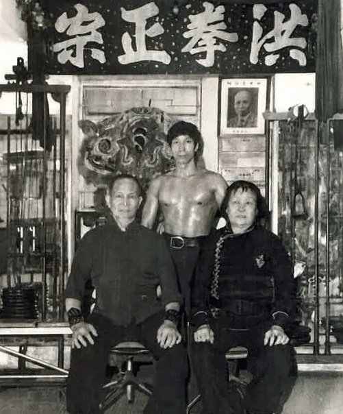 赵志凌的真实身份是洪拳黄飞鸿第三代传人。