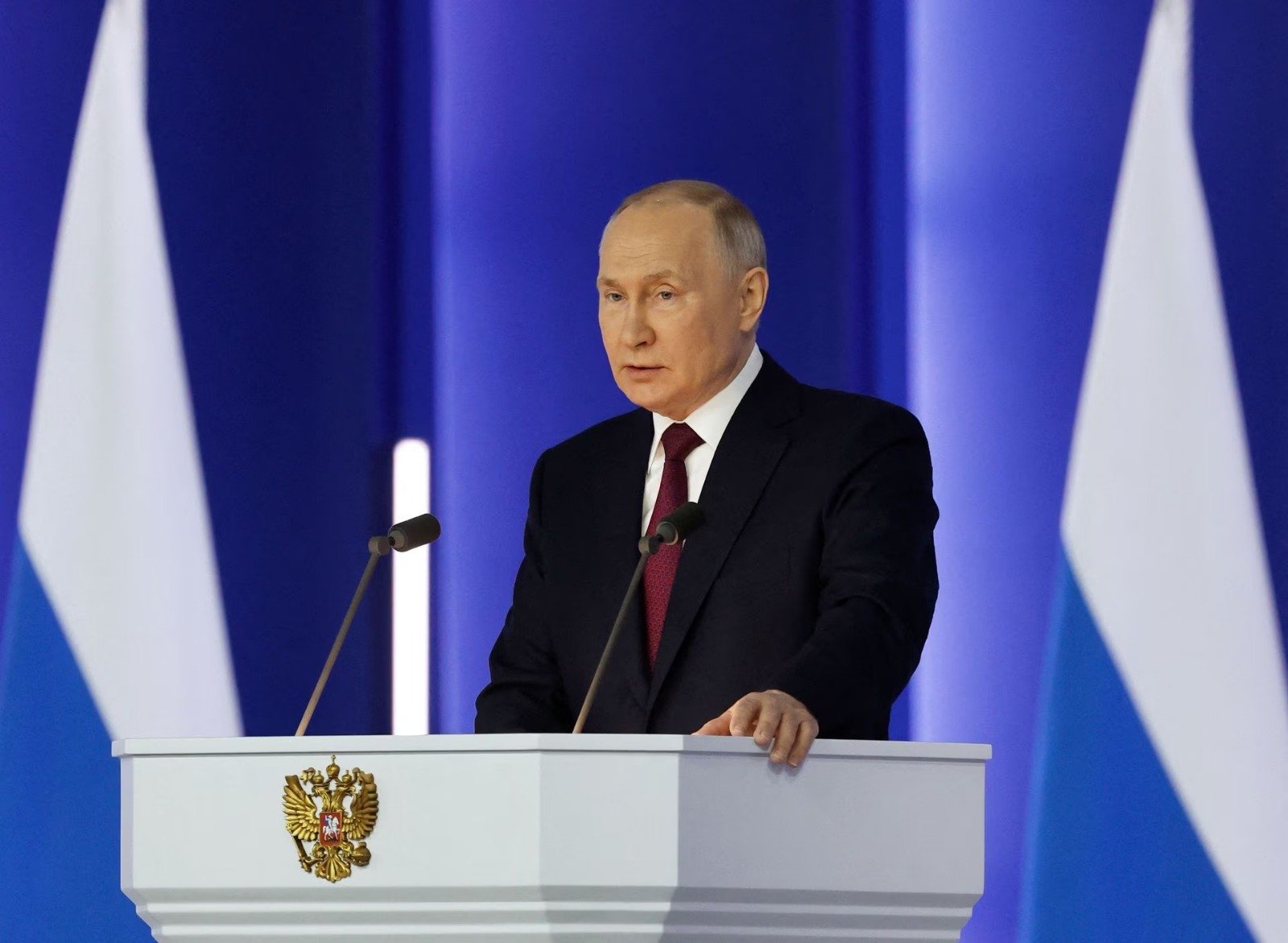 俄罗斯总统普京今年2月21日发表国情咨文期间宣布，该国将暂停参与《新削减战略武器条约》。（图取自俄罗斯卫星通讯社/克里姆林宫/路透社档案照）