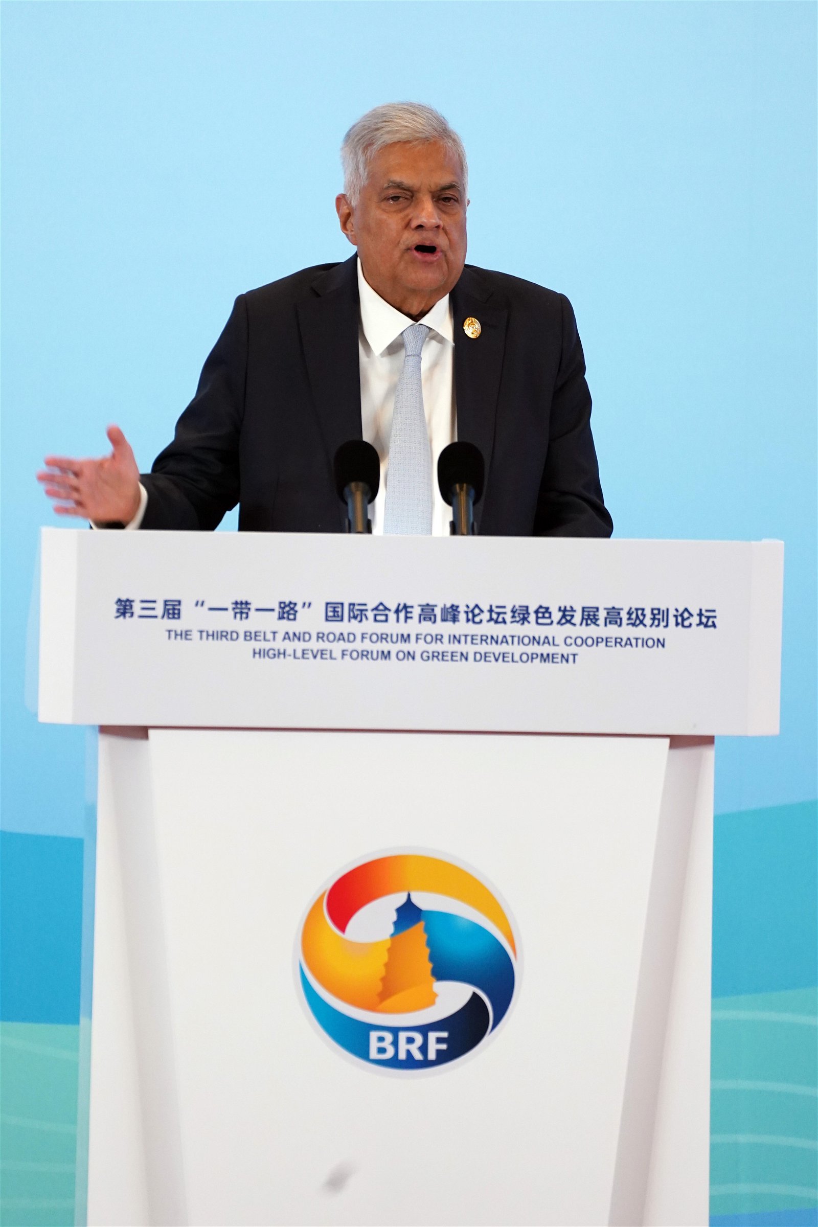 斯里兰卡总统维克勒马辛哈周三在中国北京，出席第3届“一带一路”国际合作高峰论坛绿色发展高级别论坛时致辞。（图取自中新社）