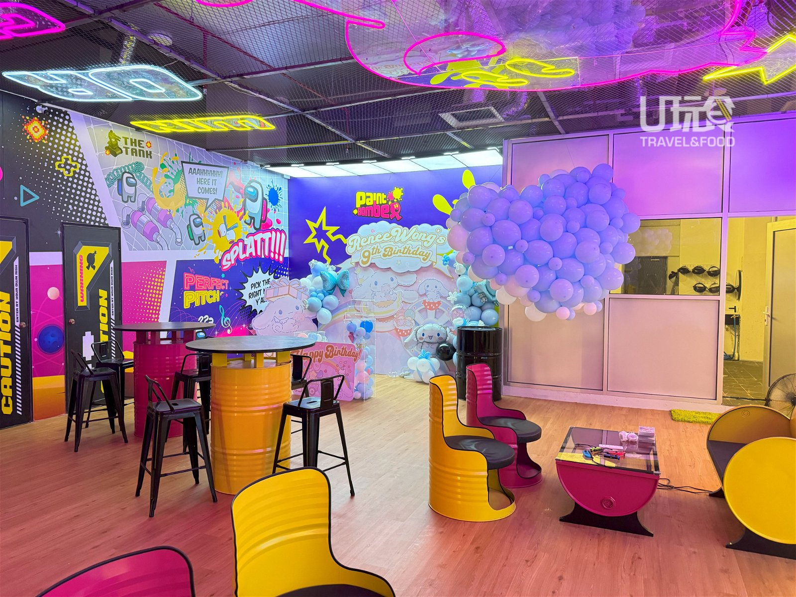 Paint Bomber大厅可供顾客举办派对，并根据喜好制定主题派对。