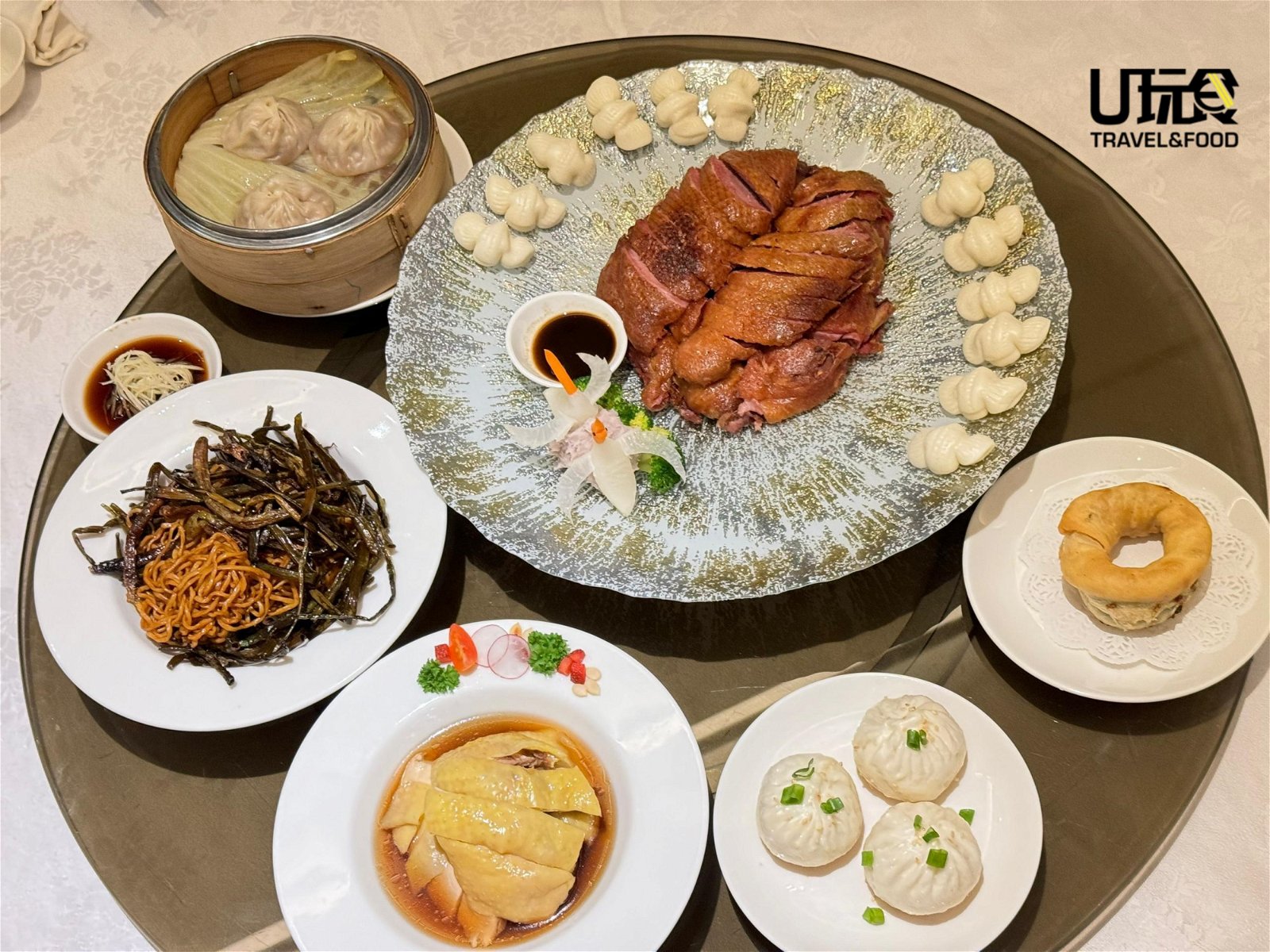 上海苏浙苑餐厅让食客不用出国也能品尝到真宗上海菜。