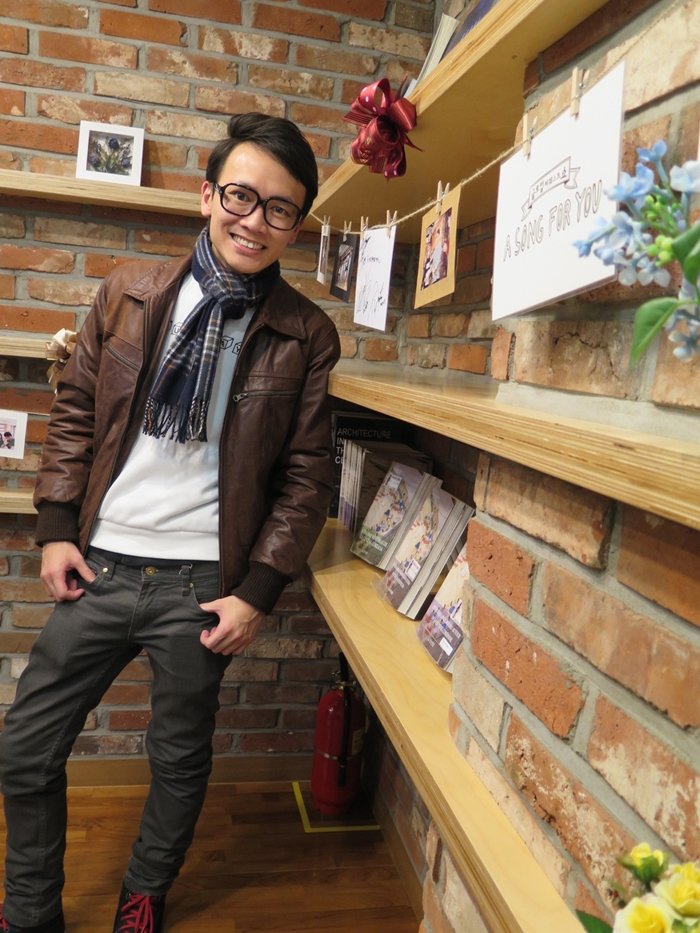 【陈建宏（28岁）会计师　恋爱经历：0次】“我觉得单身份为两种，一种是宅男，另一种是喜欢群体生活，我是后者。”