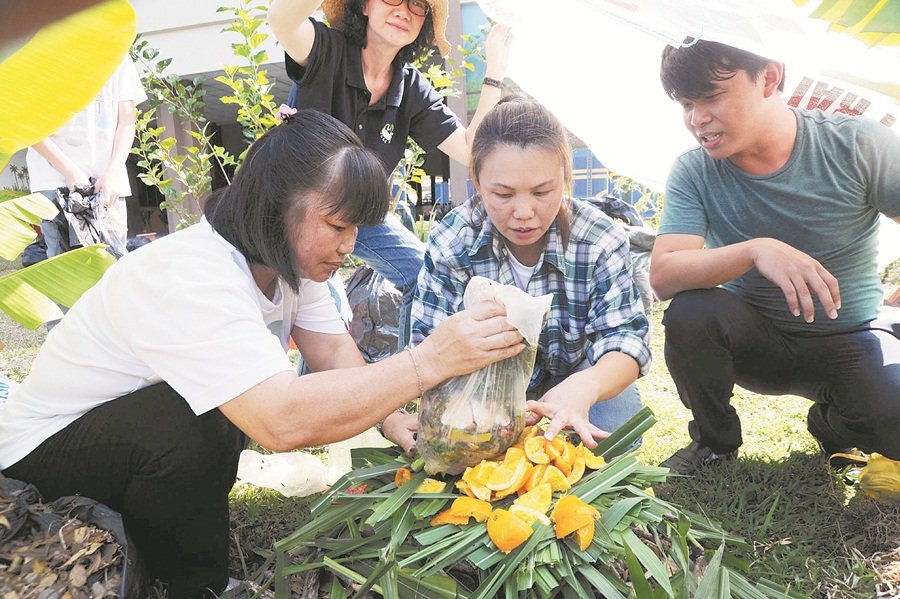 张伟慈提倡的“光盘行动”已于今年初“升级”成“农耕光盘”，让孩子们能亲身耕种，从而更珍惜食物。