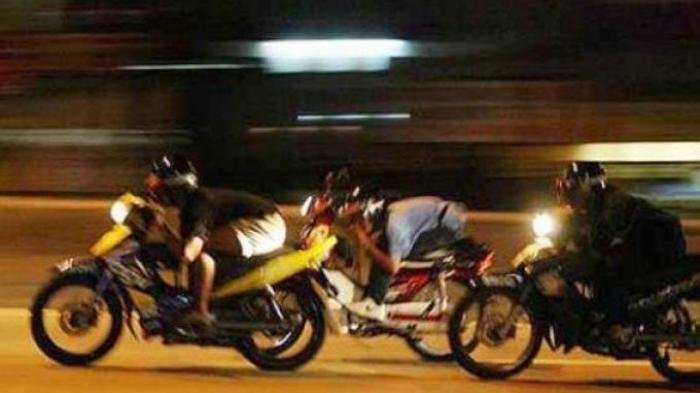 合法赛车与非法飙车：“当速度的英雄，勿当危害路上的狗熊” | 开讲东方议题| 专题| 東方網馬來西亞東方日報
