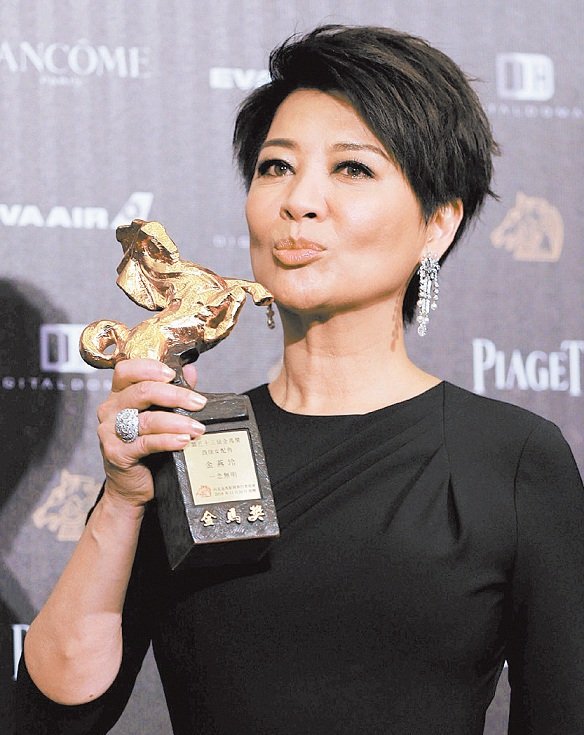 金燕玲凭《一念无明》，摘下“最佳女配角”。
