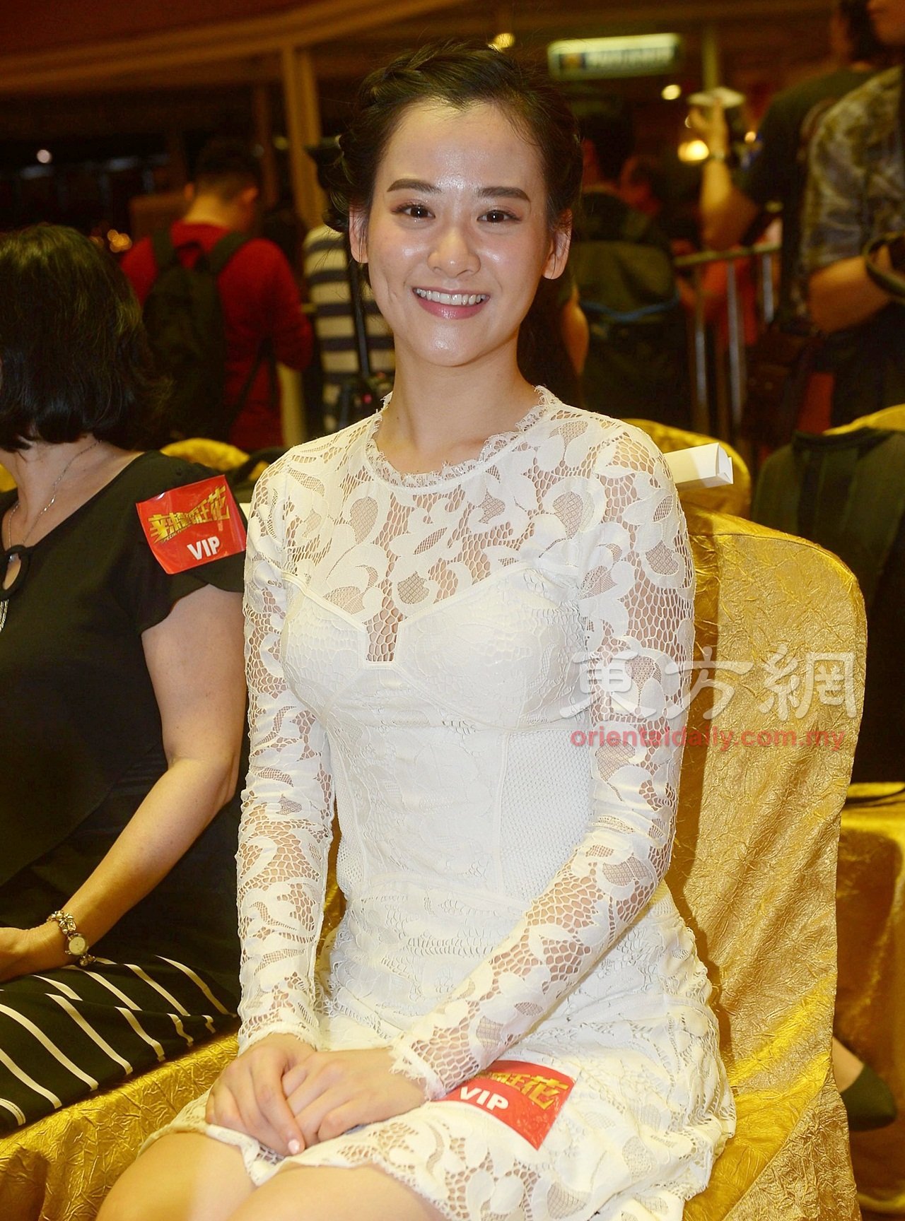 凭《中国好声音3》爆红的陈永馨是座上嘉宾之一，她透露即将发推出个人新专辑。