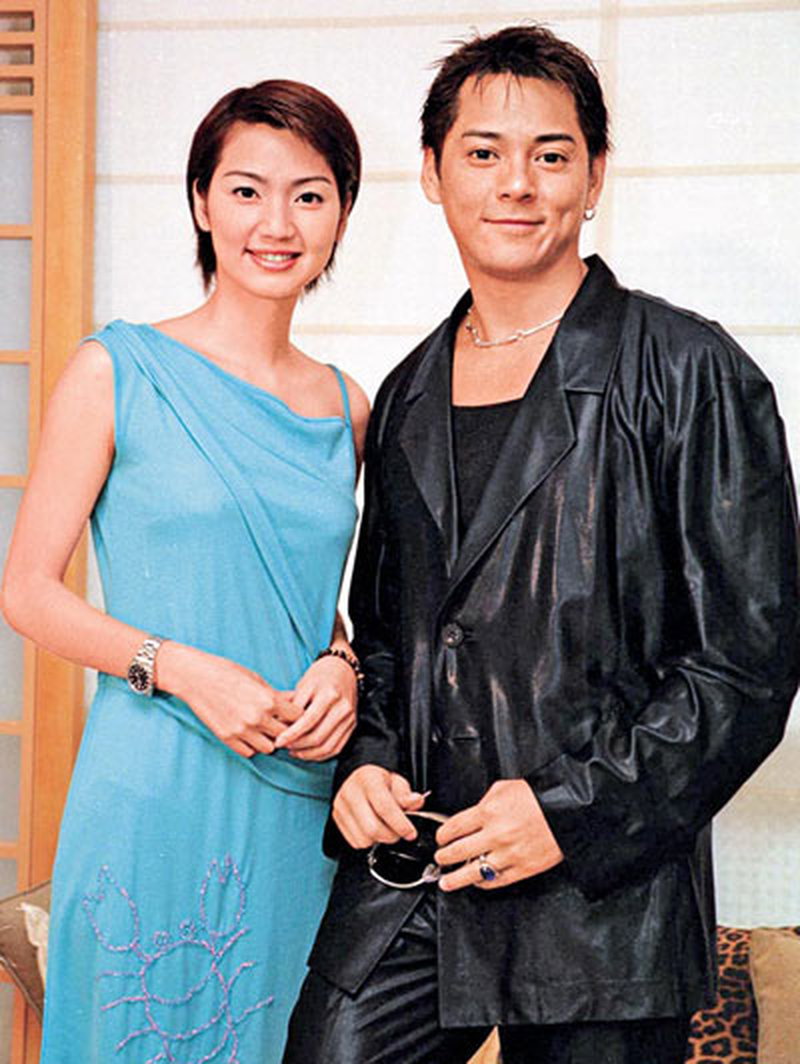 在1997年出演《亡命天涯》后，洪欣与莫少聪有过一段感情。