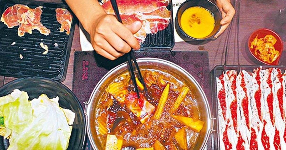 日式火锅寿喜烧的酱汁，都是以生蛋黄调制。