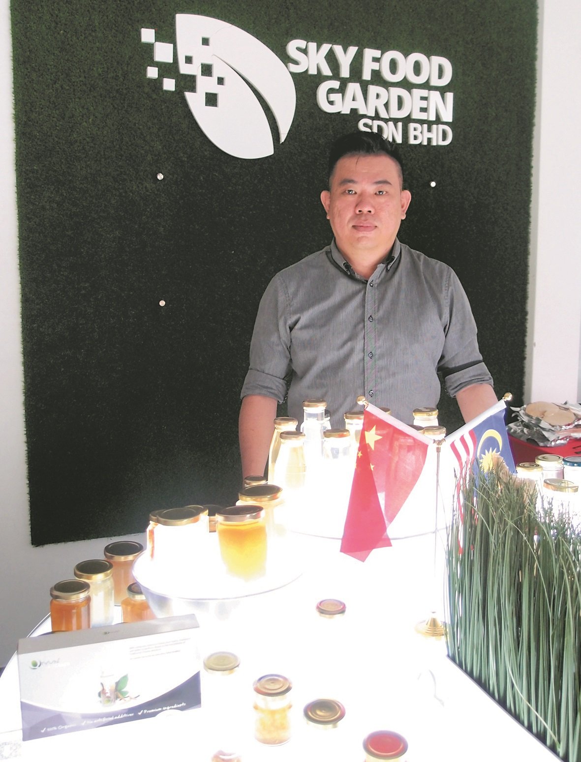 Sky Food Garden创办人幸家宝希望本地人学习欣赏燕窝，把这天然的保健品留在我国并发扬它。