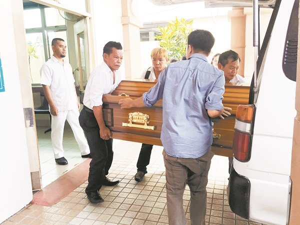 林紫微遗体周五中午12时30分从槟城中央医院太平间领出，将安置在发林邱公司殡仪馆，并在周六下午2时举殡。