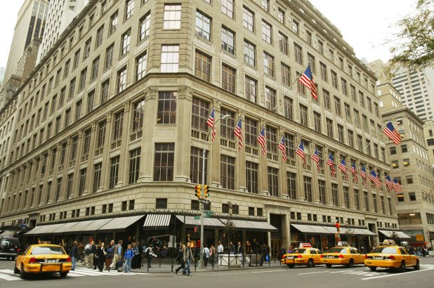 萨克斯第五大道位于纽约的分店。