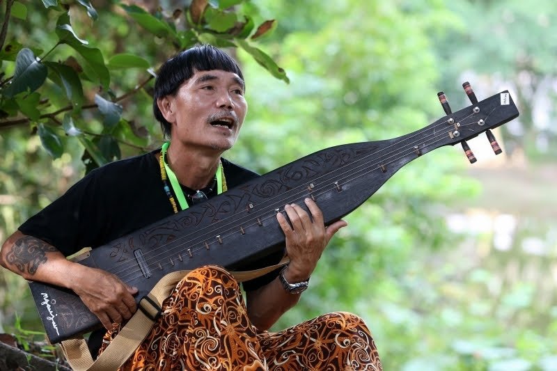 Tuyang传统节目“Orang Ulu”
