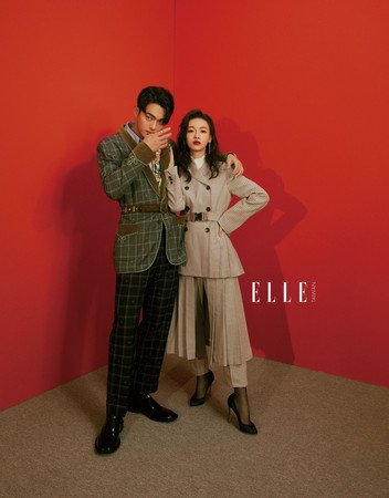 图翻摄《ELLE》国际中文版杂志。