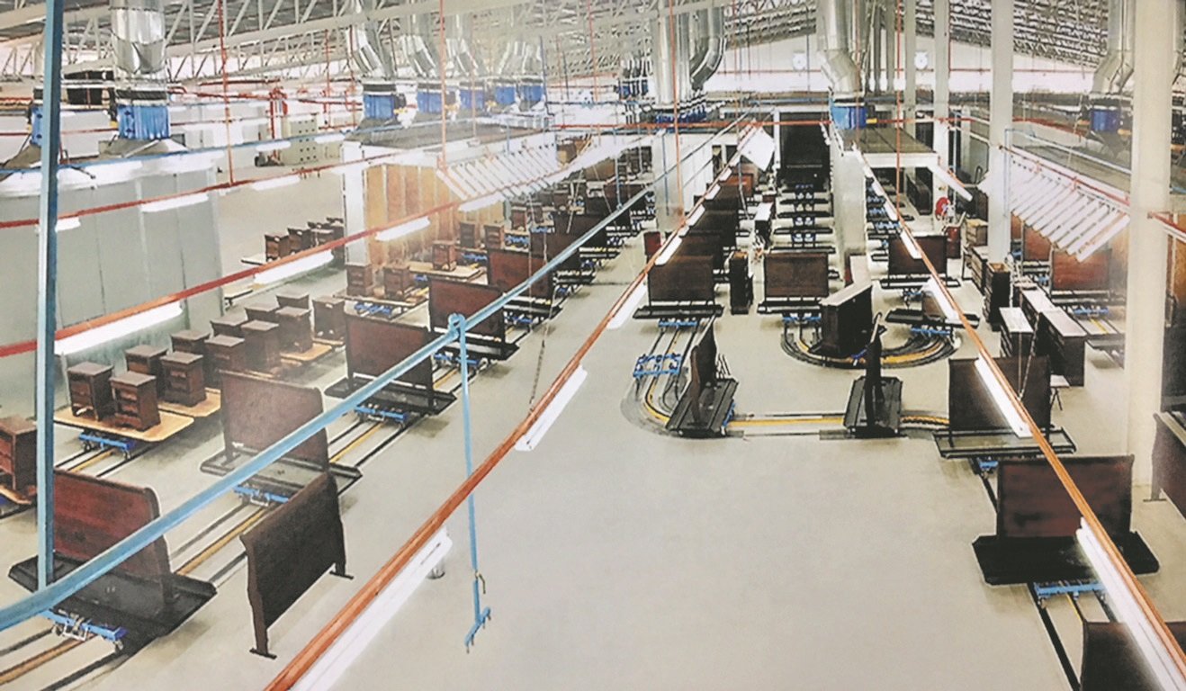 艺林机械有限公司生产普遍用于家具工业的台车盘式输送系统。