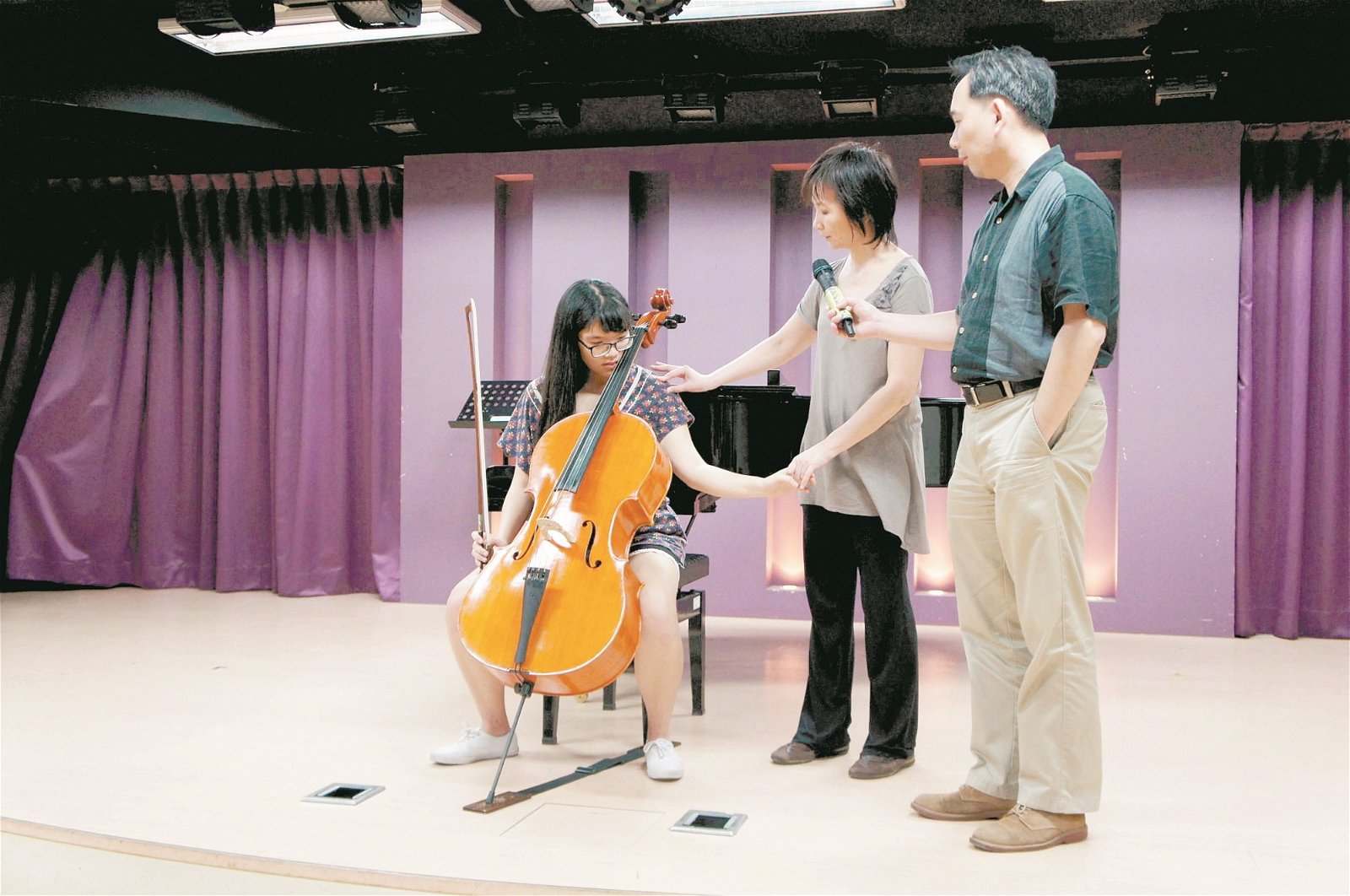 只要有兴趣， 零基础的学生也可以选修音乐组学生的主修课，增强音乐基础。