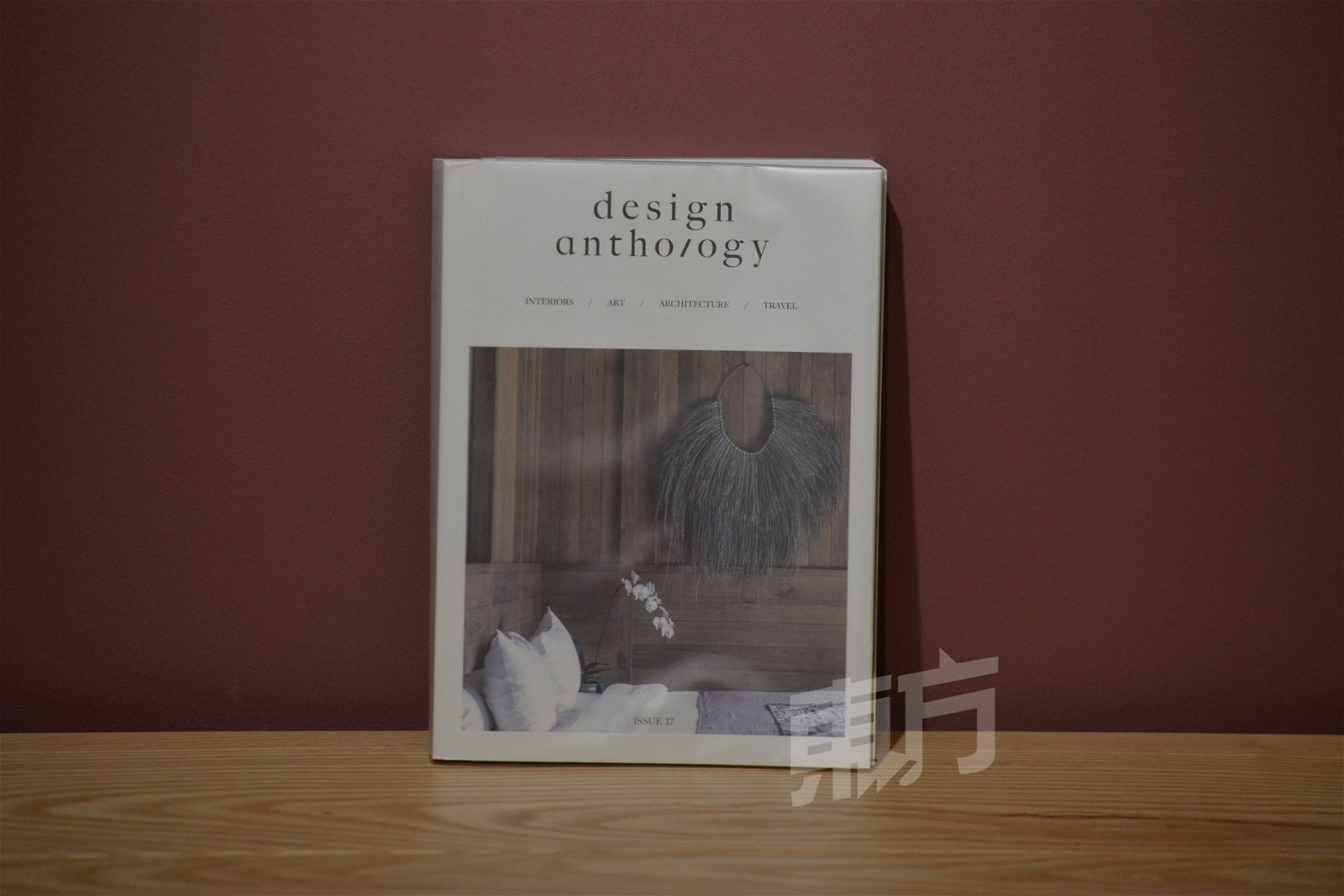 《design anthology》是一本来自香港的英文季刊，内容结合美感生活、居家设计和旅游，且视野不局限于亚洲，无论文字亦或编排设计，都是让人眼前一亮的高品质。