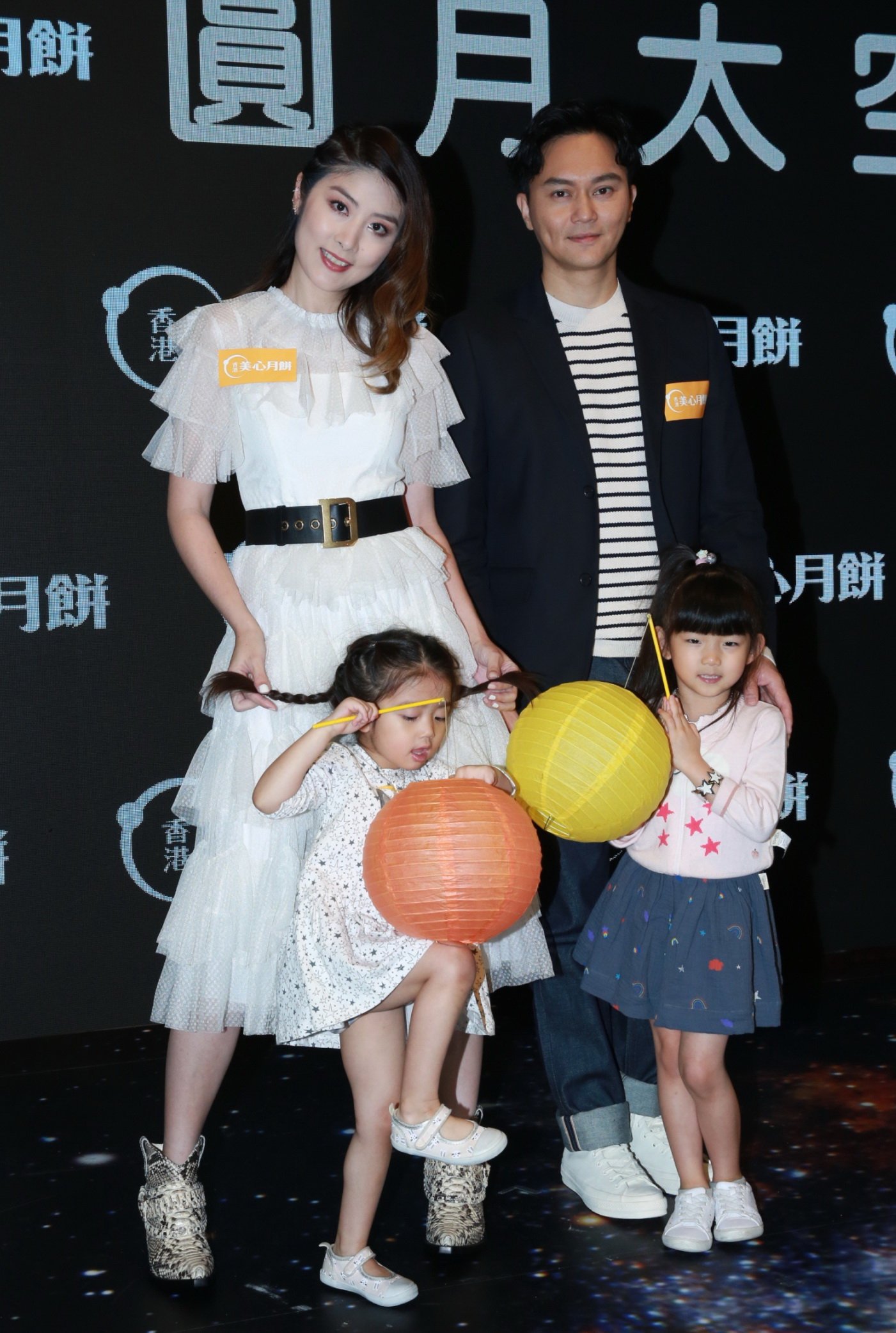 陈慧琳（左）与张智霖，已为家人准备了中秋节节目。