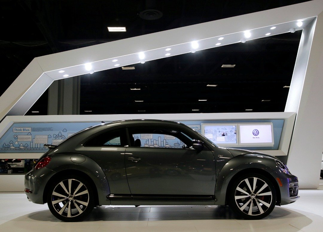 这是2015年华盛顿车展上，福士伟根展出的一款甲虫车。