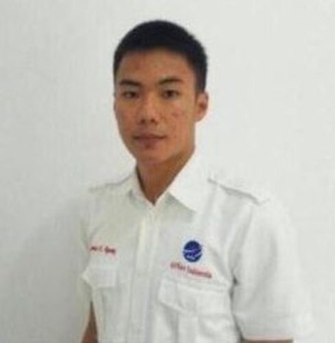 21岁的航空交通管制员阿贡（Anthonius Gunawan Agung）殉职。