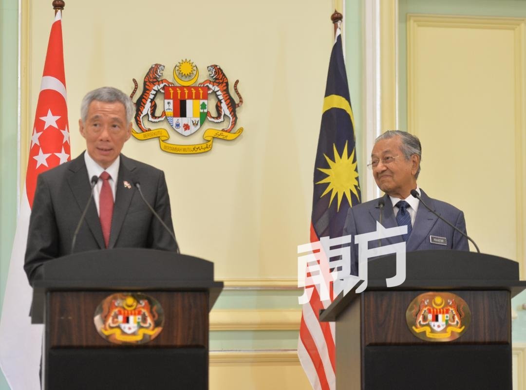 首相敦马会新加坡总理李显龙。