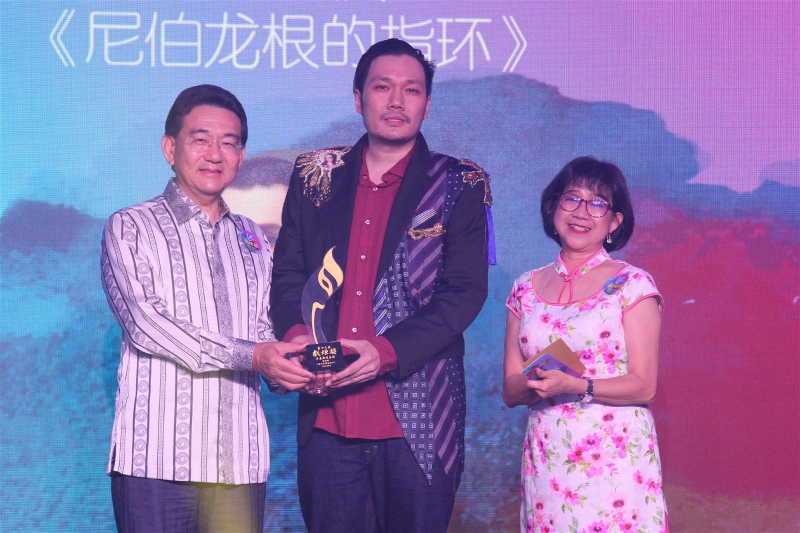 颜永祺5度获最佳导演奖，作品《尼伯龙根的指环》更是第16届戏炬奖的大赢家。