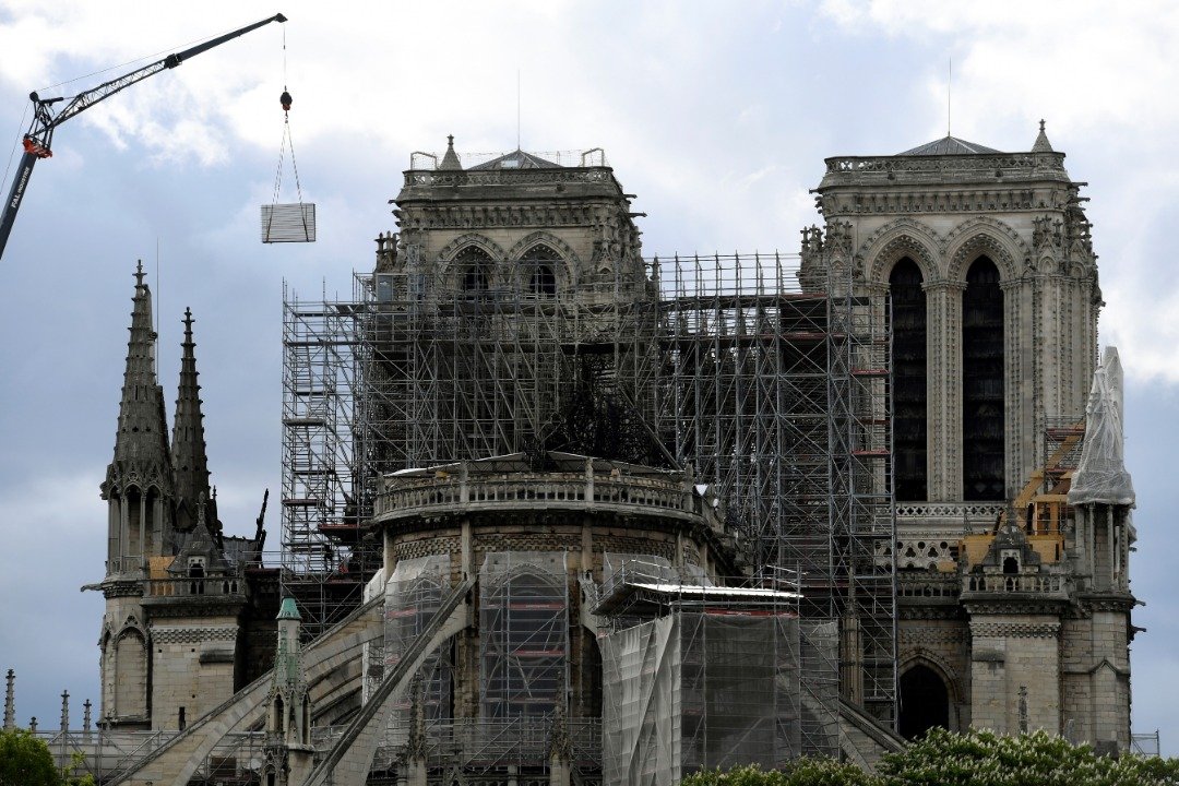 巴黎圣母院大火后，有关当局继续对教堂主体结构进行加固工作，与此同时，圣母院周边区域被检测出铅含量升高。-法新社-