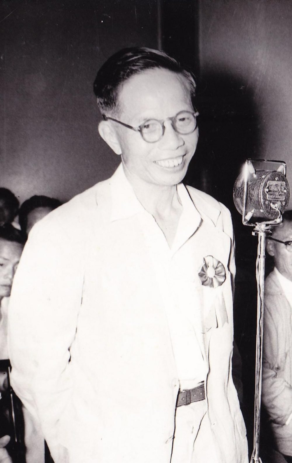 林连玉在1956年的开斋节献词中， 曾发表：“凡是不肯共存共荣的 人是马来亚的罪人；凡是做了马来 亚的公民，而不以马来亚为祖国的 人，也是马来亚的罪人。”