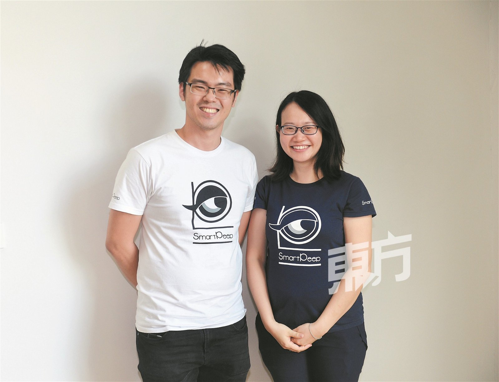 林铭辉和杜颖蔚夫妻齐心创立AI智能看护系统SmartPeep，将人工智慧技术应用至医疗产业。