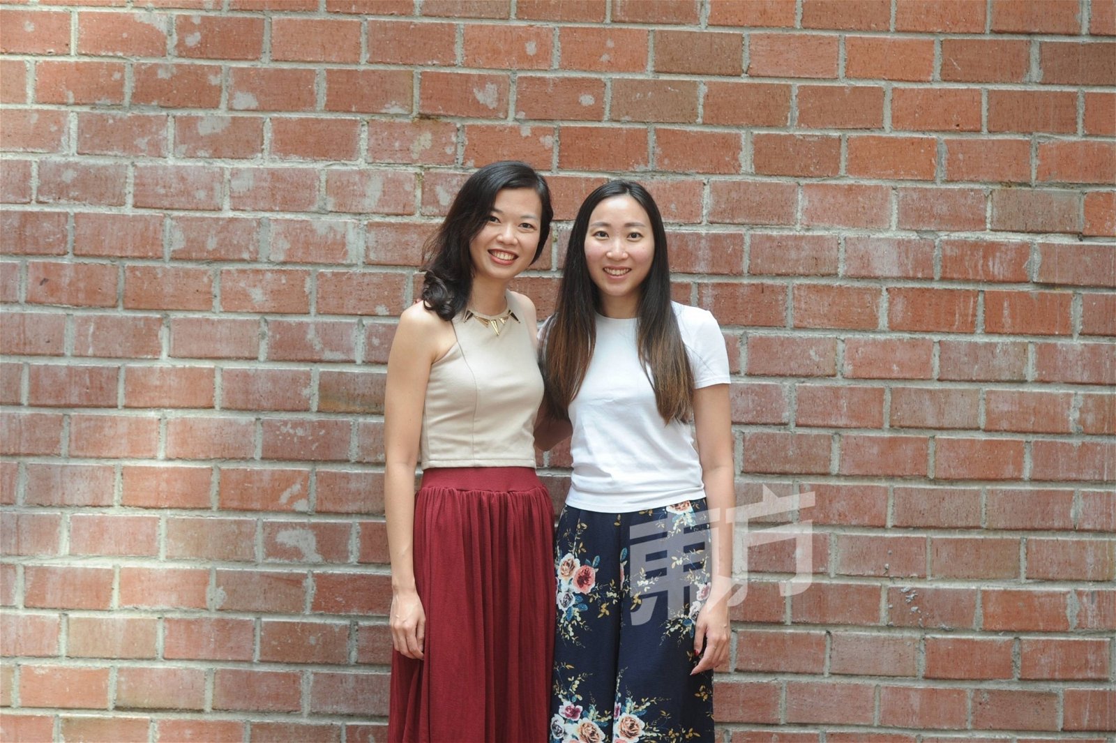 未来，蔡梦茹（左起）及张苑妃计划与慈善团体合作，为弱势群体提供服务，让他们也可感受互换衣物的乐趣，还能进行免费“购物”，选得心头好。