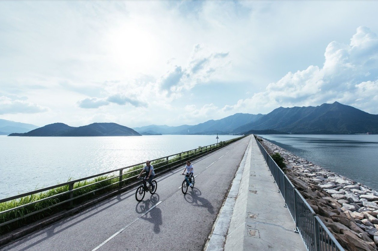 沙田区设有完善的自行车道，沿途可停下欣赏自然风景，享受慢生活。（摄自Karma Lo）
