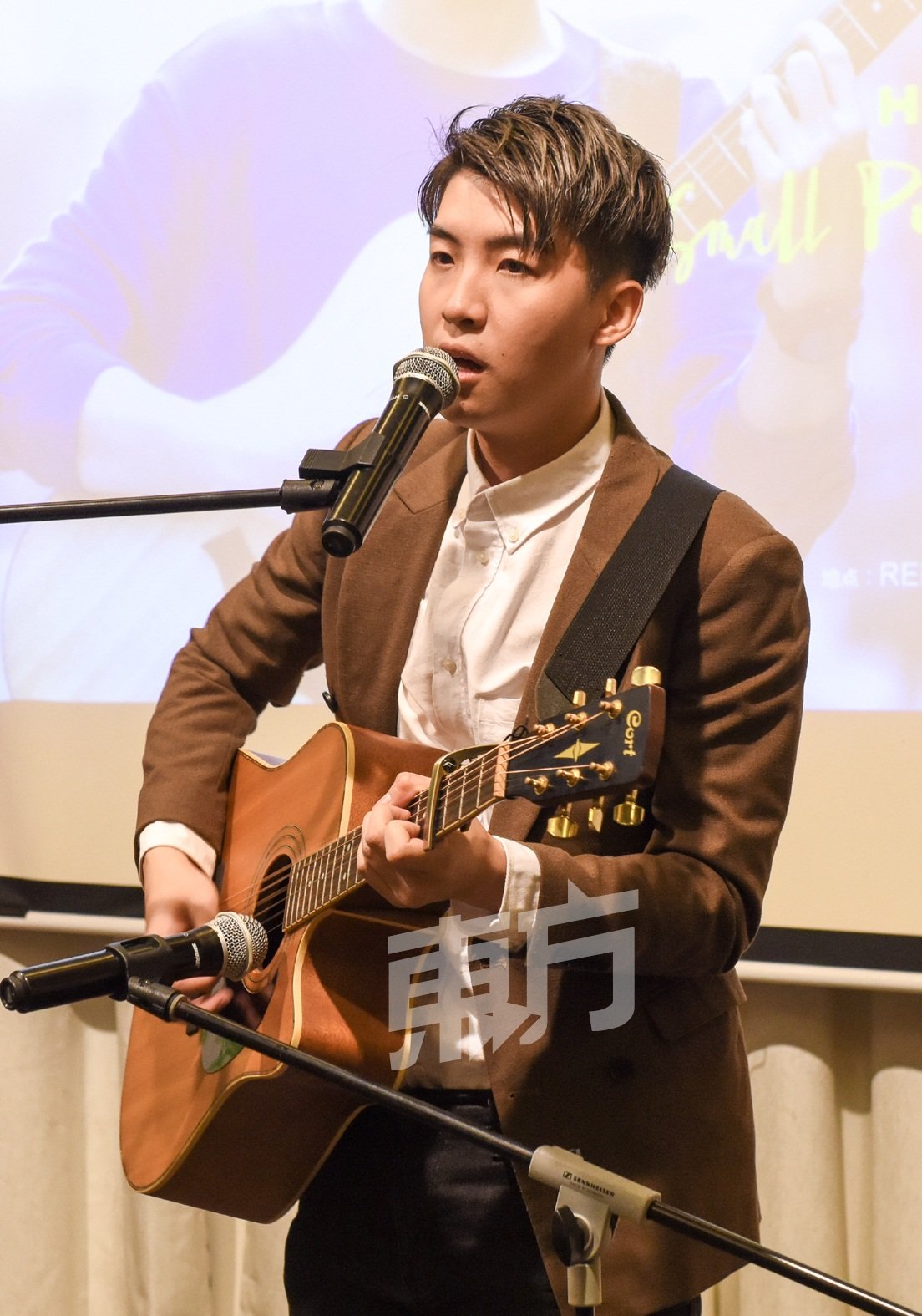 刘卓轩希望自己的歌曲能挽回一些已经不听广东歌的听众， 让他们留意目前仍在努力为广东歌唱作的人。
