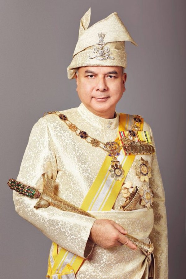 霹雳州苏丹纳兹林沙则为副国家元首