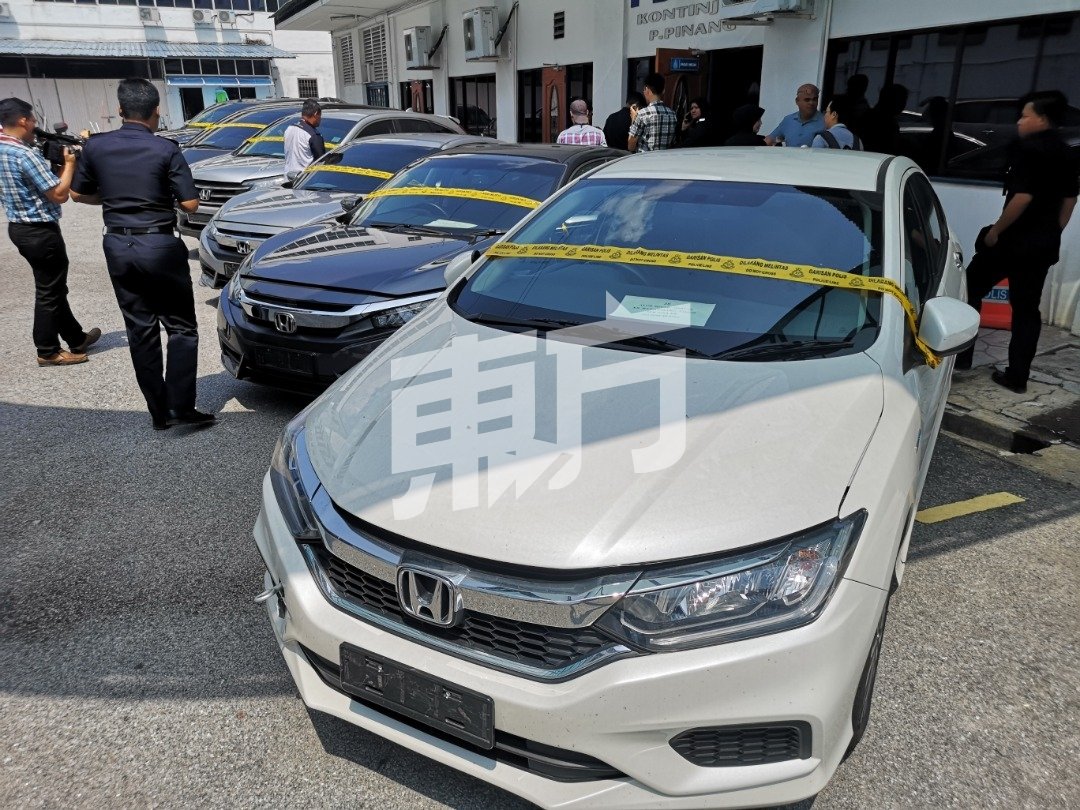 偷车集团在半年内，在槟州各个工业区偷走18辆无钥匙启动系统汽车，警方最终成功取回其中6辆，剩余相信已被转售至泰国。