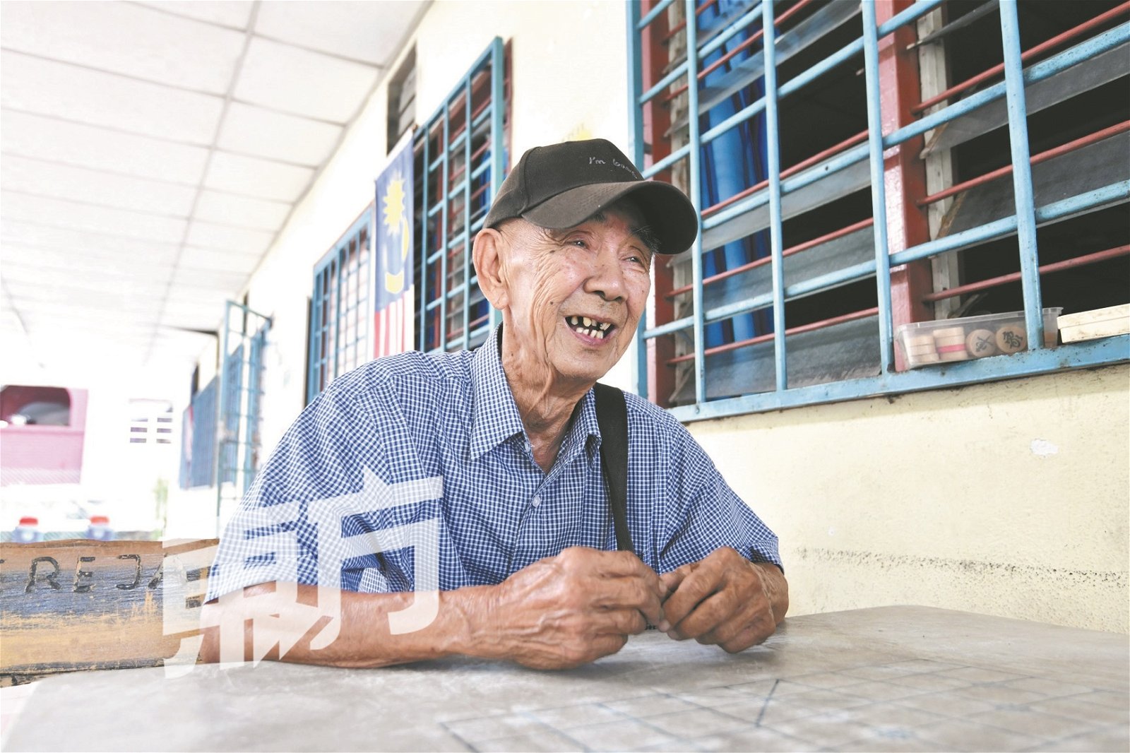 近80岁高龄的张 仙财，曾任教英语教 师逾3 0年，如今返璞 归真，对于园艺生活 仍有心有力。