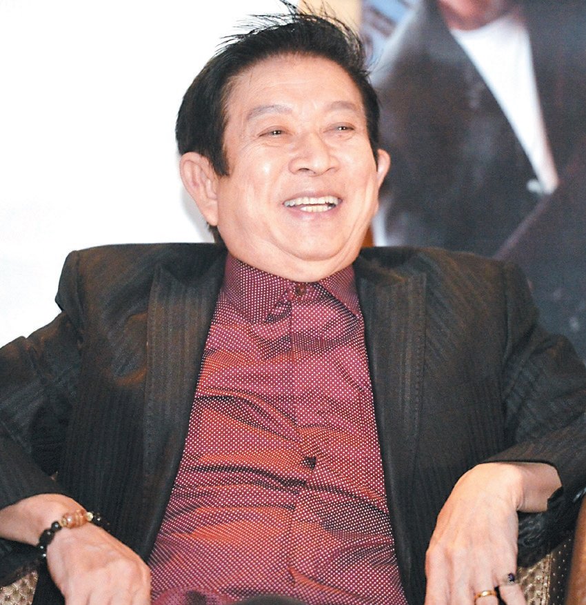 演员之一的新加坡搞笑天王程旭辉卸掉以往的搞笑个性，首次出演严肃角色。