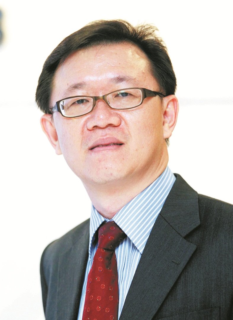 中总社会经济研究中心执行董事李兴裕。