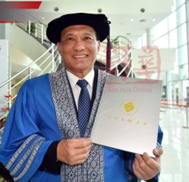 本届砂大毕业礼的另一位博士学位获得者，同样来自人文与社会科学系的拿督刘邦亨（67岁）。