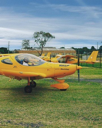 尼尔的飞行学校Soar Aviation在墨尔本、雪梨及本迪戈都有分校。（图取摄自Facebook／Soar Aviation）