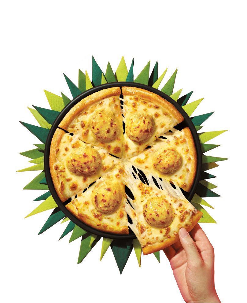 榴梿当令，必胜客（Pizza Hut）宣布推出榴梿芝士口味披萨。对于这款披萨，你愿意尝试吗？