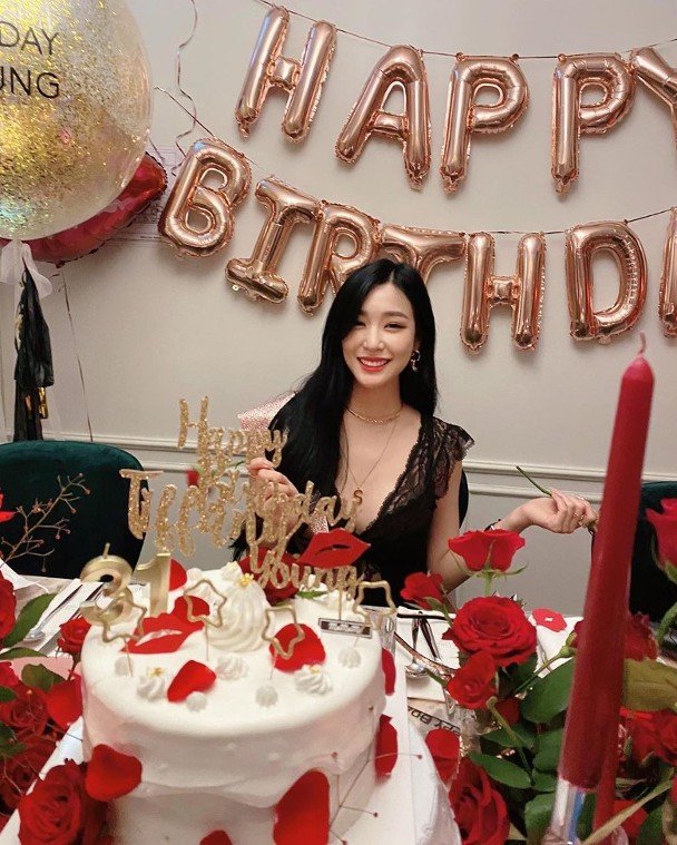 Tiffany 庆祝31岁生日。