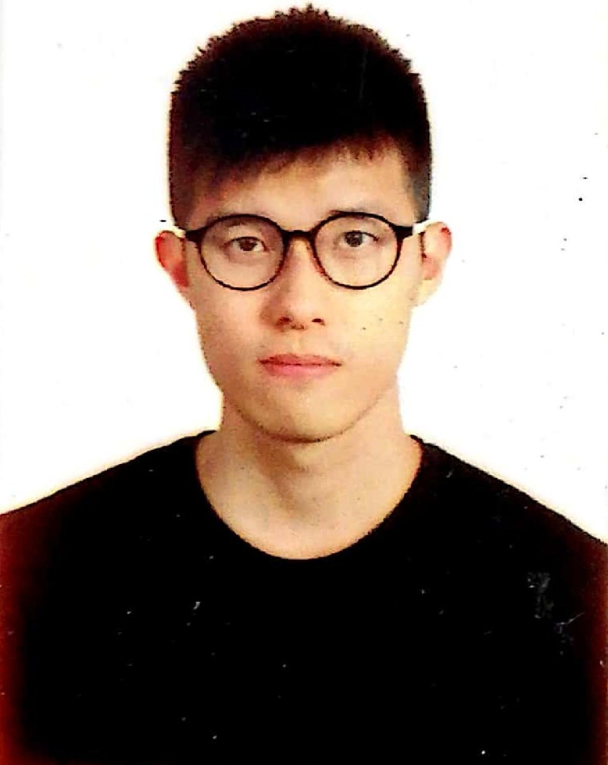 中国武汉大学数学系学生苏智龙