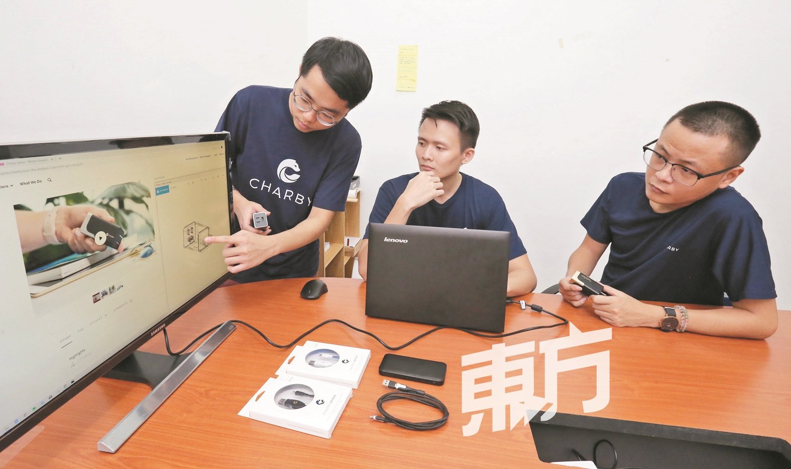 戚盛斐（左起）、戚铭晋及林道雍，自大学时就结识，在发挥创意将点子制作成产品的过程中合作无间。