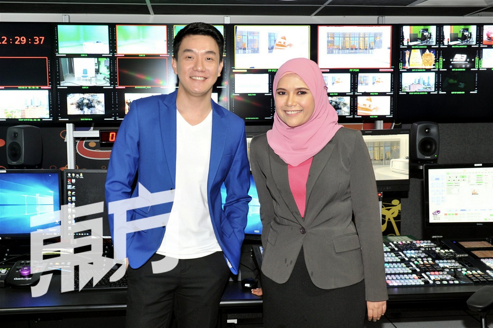 杜瑞明（左）及拉丝达的出现，彰显了马来西亚多元文化及多语环境的成功。