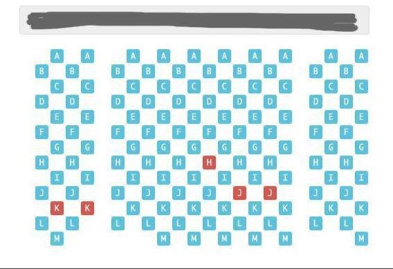 政府批准电影院空置1座位作为社交距离。图为蓝色格子为销售座位；白色格子则是空位，用于保持社交距离。