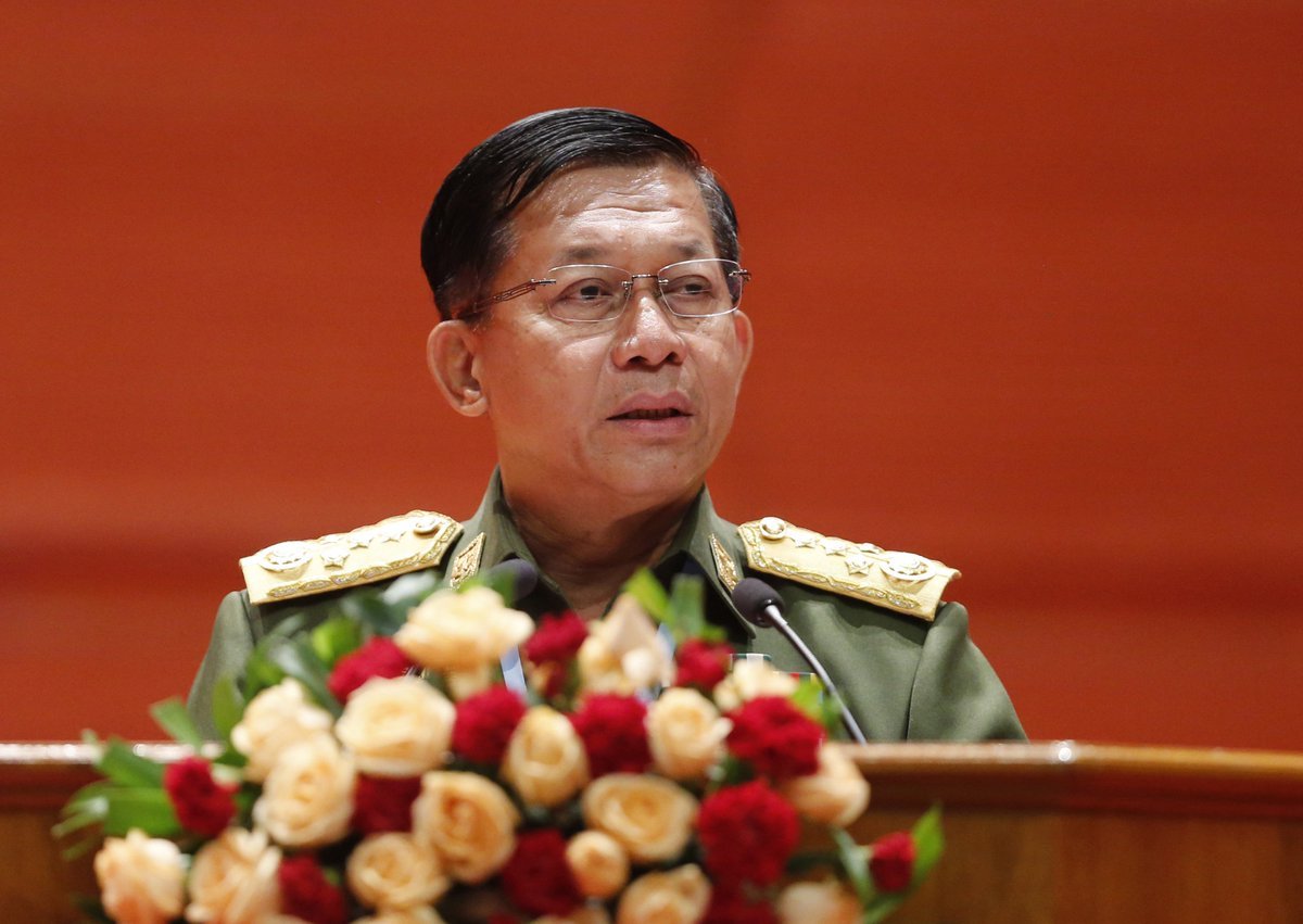 国防军总司令敏昂莱。