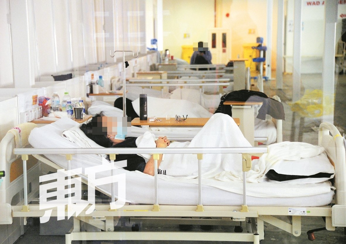 B礼堂升级为MAEPS综合医院，收治较为严重的患者；由于这些患者需要特别照顾，该病房的护士每人只需要照顾4名病患，而且使用正规医院病床。