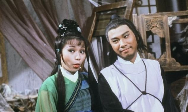吴孟达1970年在《楚留香传奇》饰演胡铁花开始受到注意。